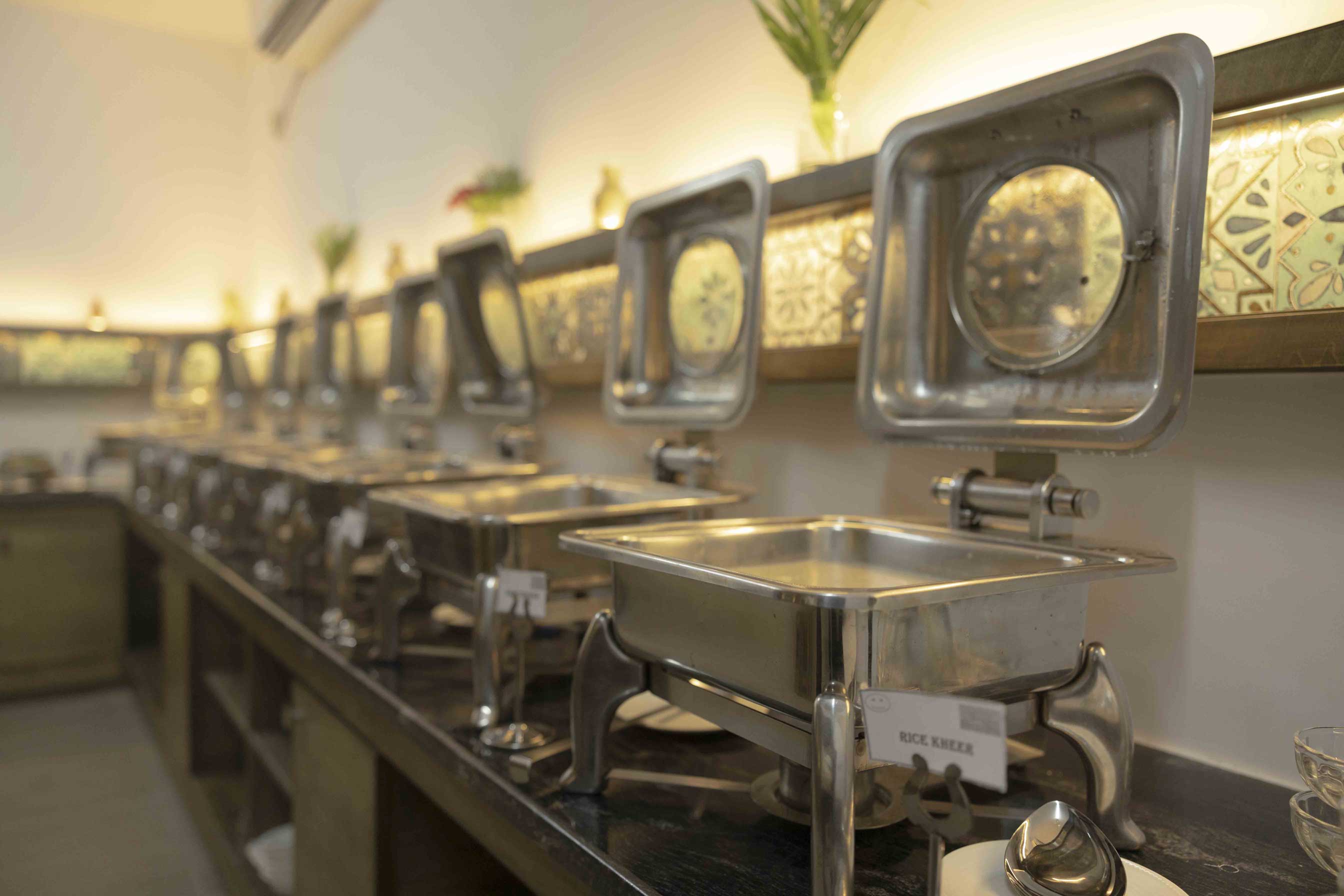 Puri Beach Hotels restaurant