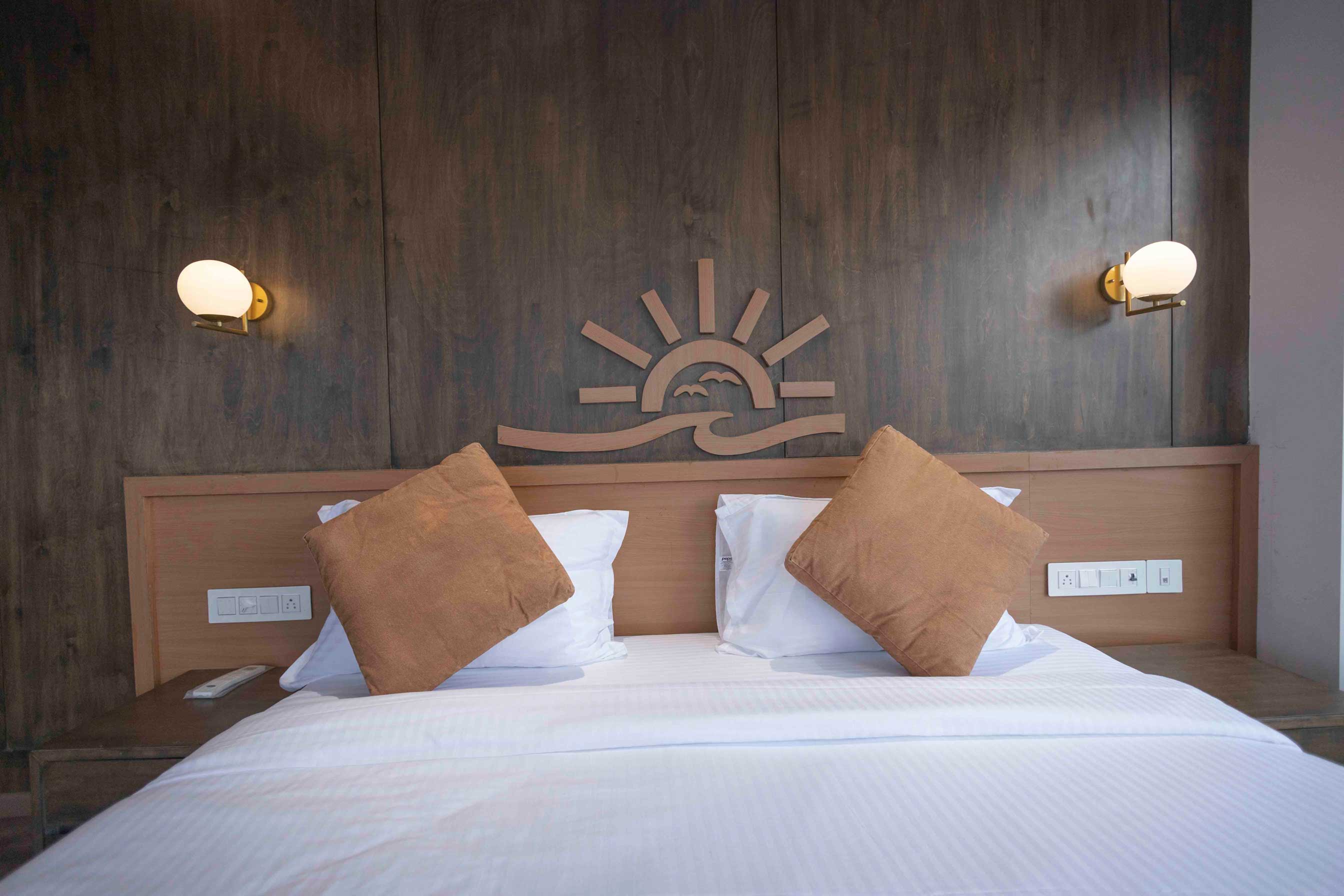 hotel-in-puri-near-beach-suite-room2